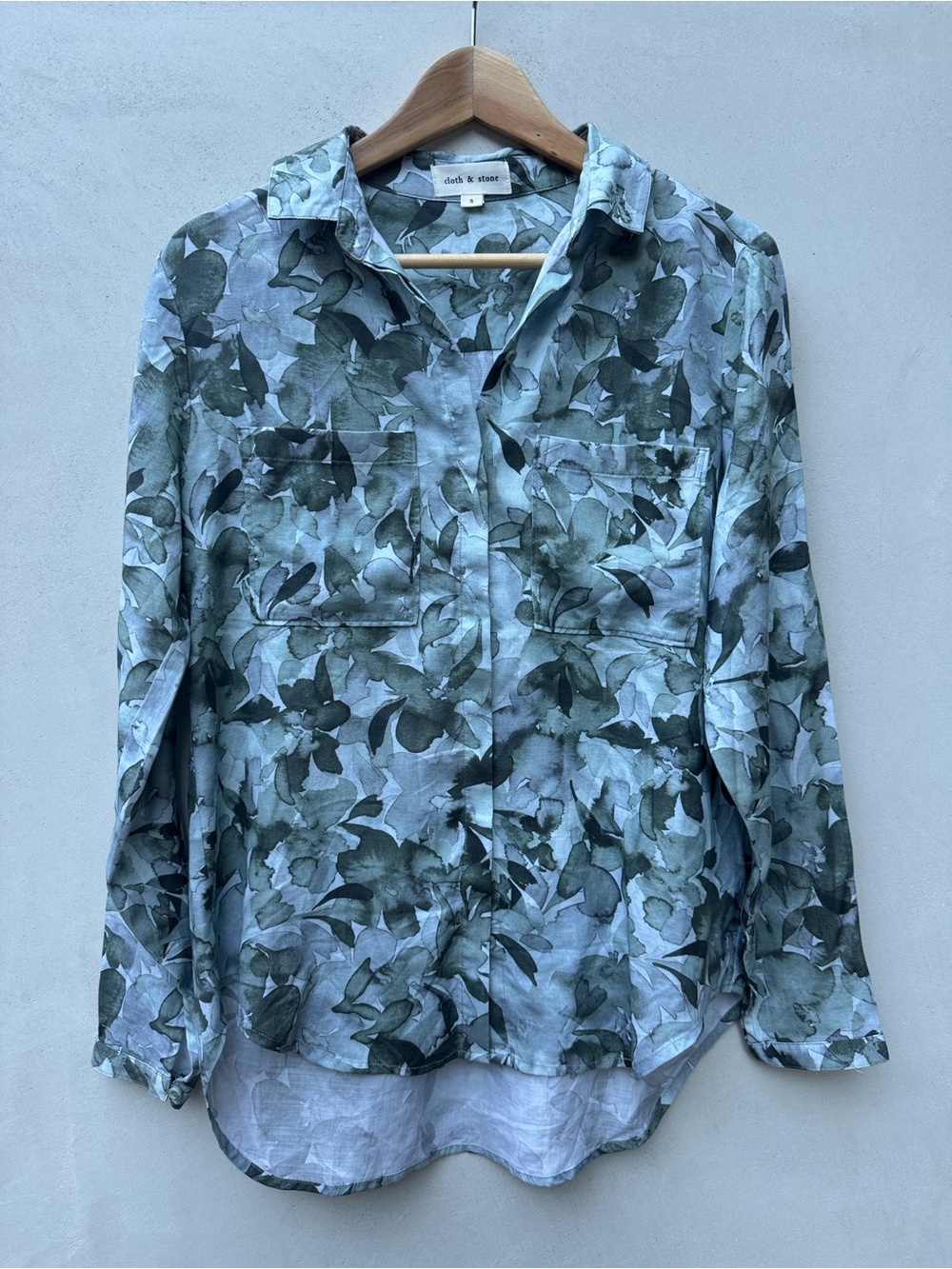 Cloth & Stone Tencel Floral Button Down Small Blue Gray Watercolor Print